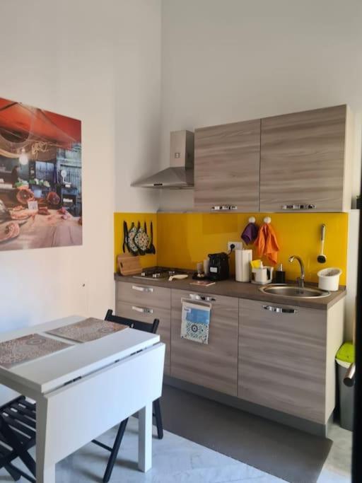 Bibi Appartamento A Due Passi Dal Tribunale Centro Palerme Extérieur photo