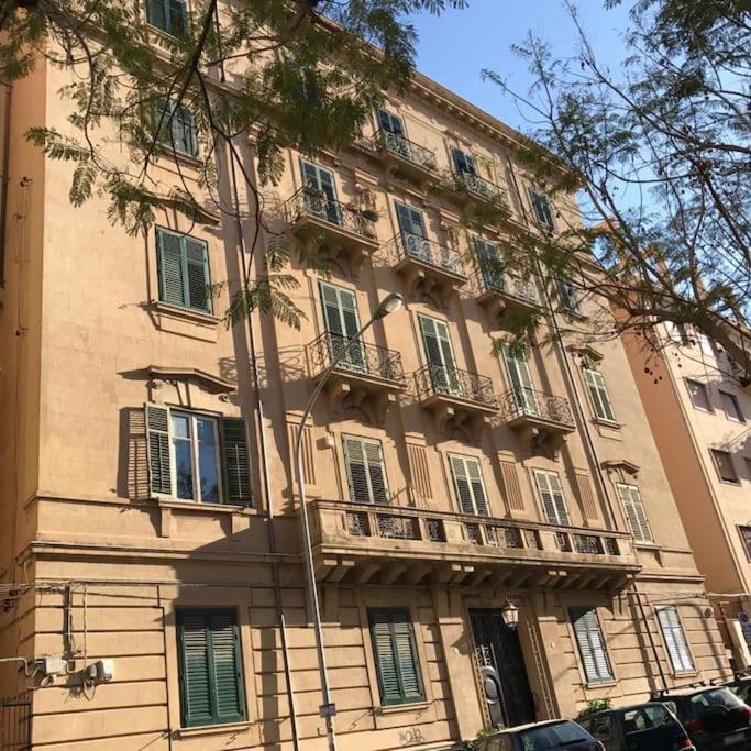 Bibi Appartamento A Due Passi Dal Tribunale Centro Palerme Extérieur photo
